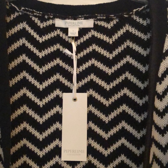 Piperlime black and white women’s cardigan sweater - Picture 2 of 3
